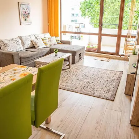 Apartament Lovely One Bedroom Apаrtment In Warna